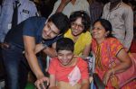 Ravi Dubey interacts with Kids of Shartul Ngo in Inorbit, Malad on 11th Aug 2013 (21).JPG